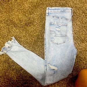 AE American eagle light wash distressed jeggings